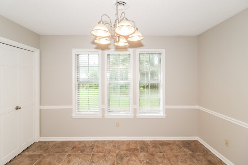 2,590/Mo, 6049 Lawnhill Dr Bartlett, TN 38135 Dining Room View