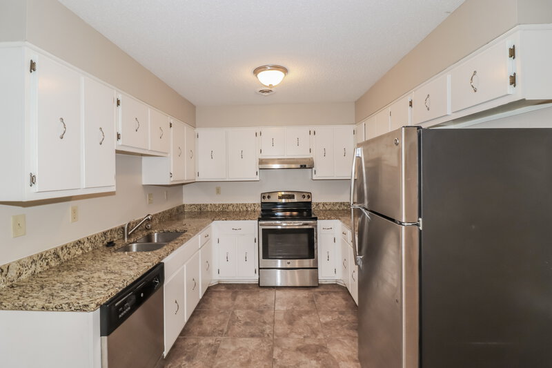 2,590/Mo, 6049 Lawnhill Dr Bartlett, TN 38135 Kitchen View