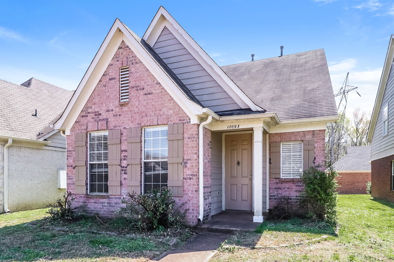 1,735/Mo, 10093 Woodland Hills Dr Cordova, TN 38018 Front View