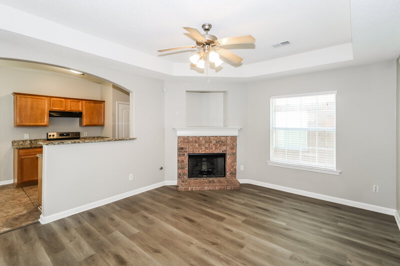 1,735/Mo, 10093 Woodland Hills Dr Cordova, TN 38018 Living Room View