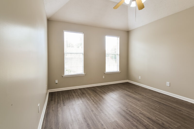 1,590/Mo, 10093 Woodland Hills Dr Cordova, TN 38018 Main Bedroom View