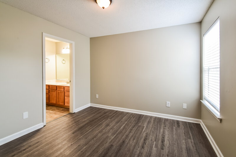 1,590/Mo, 10093 Woodland Hills Dr Cordova, TN 38018 Bedroom View