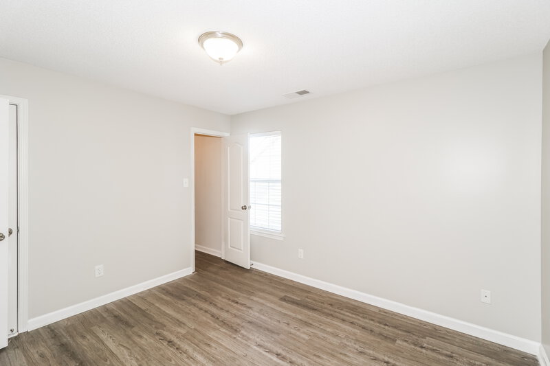 1,735/Mo, 10093 Woodland Hills Dr Cordova, TN 38018 Bedroom View 2