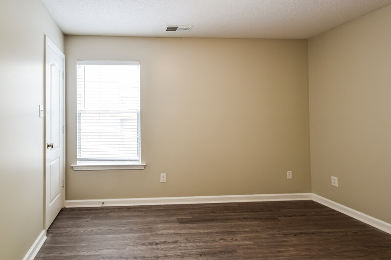 1,590/Mo, 10093 Woodland Hills Dr Cordova, TN 38018 Bedroom View 2