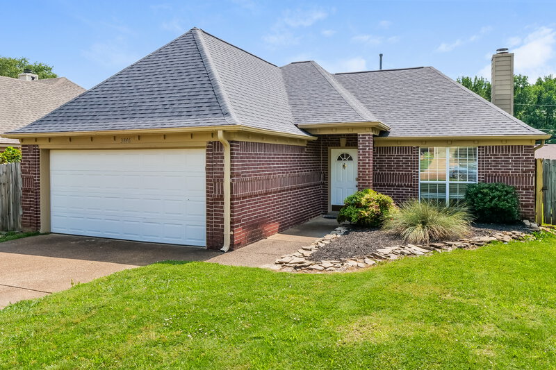 2,500/Mo, 3846 Walden Meadow Dr Memphis, TN 38135 Front View