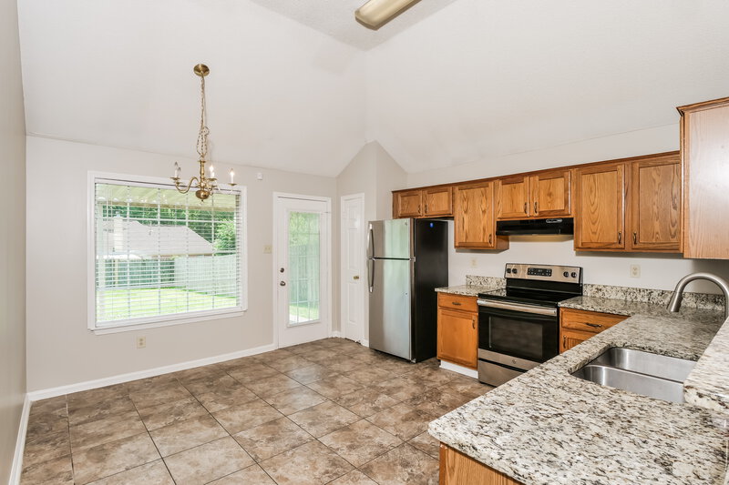 2,500/Mo, 3846 Walden Meadow Dr Memphis, TN 38135 Kitchen View