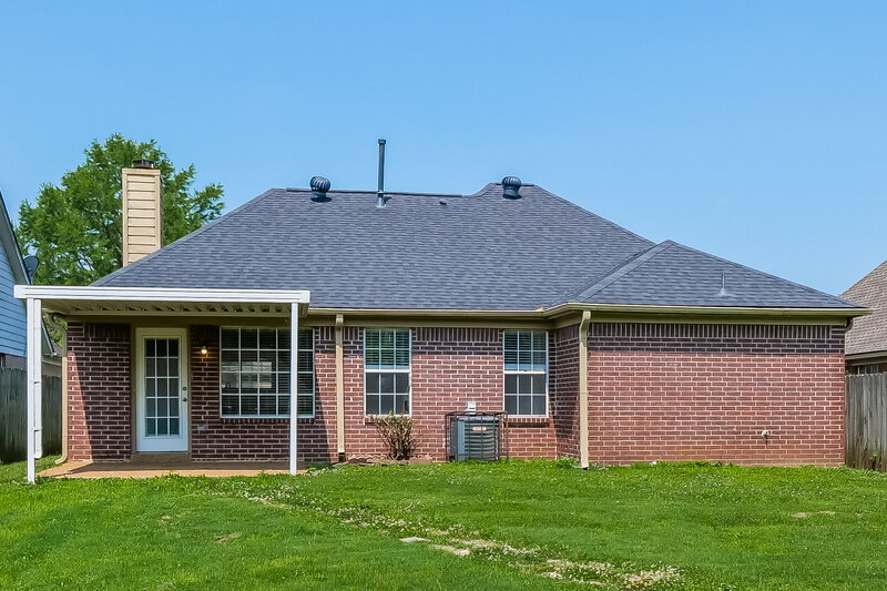 2,500/Mo, 3846 Walden Meadow Dr Memphis, TN 38135 Rear View
