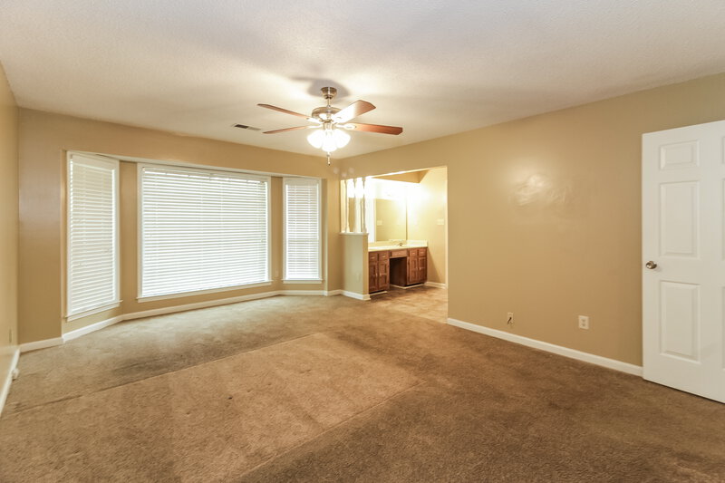 2,360/Mo, 6708 Henredon Dr Memphis, TN 38141 Master Bedroom View