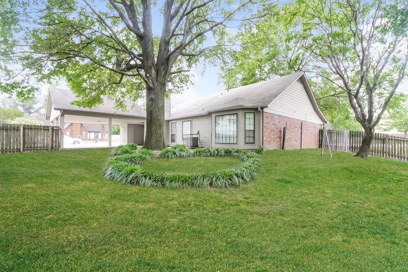 2,360/Mo, 6708 Henredon Dr Memphis, TN 38141 Rear View 3