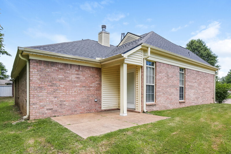 1,790/Mo, 3875 Neyland Valley Dr Memphis, TN 38135 Rear View