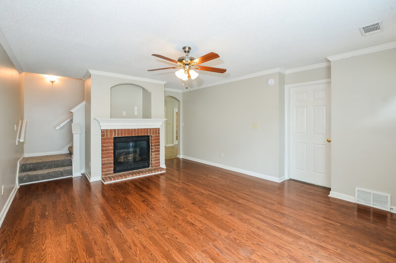 1,810/Mo, 6828 Shorey Ln Cordova, TN 38018 Living Room View