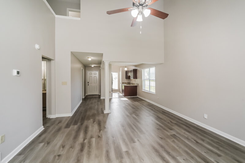 2,065/Mo, 4880 Briona St Memphis, TN 38125 Living Room View 3
