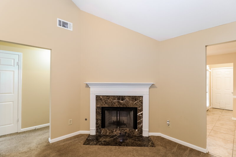 1,675/Mo, 8420 Palm Springs Dr Cordova, TN 38016 Living Room View 2