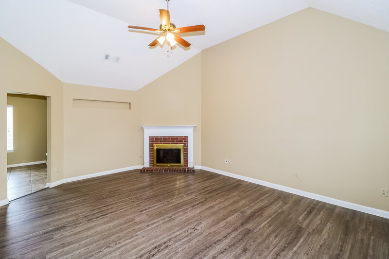 1,695/Mo, 1837 W Black Bear Circle Cordova, TN 38016 Living Room View