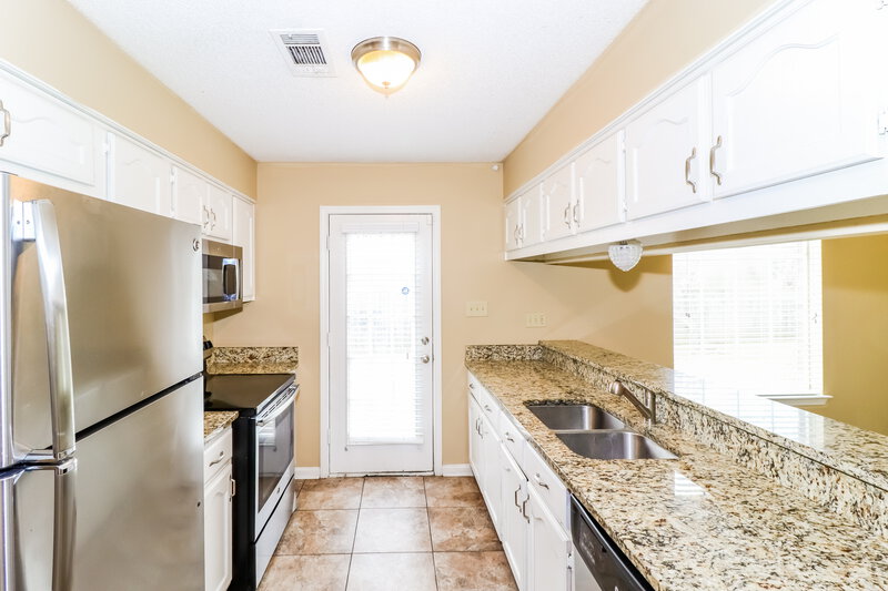 1,695/Mo, 1837 W Black Bear Circle Cordova, TN 38016 Kitchen View