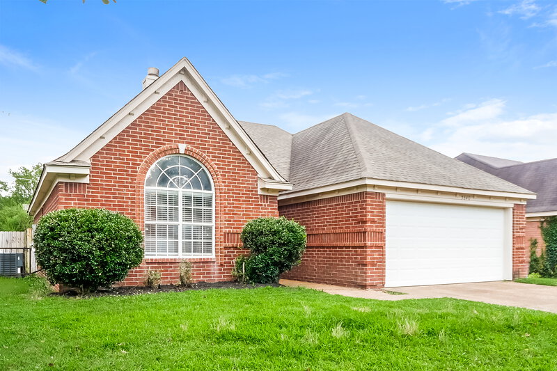 1,745/Mo, 3840 Clarion Dr Memphis, TN 38135 Front View
