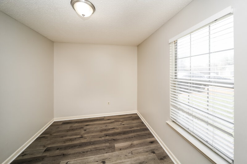 2,340/Mo, 7714 Spring Morning Ct Memphis, TN 38125 Bedroom View