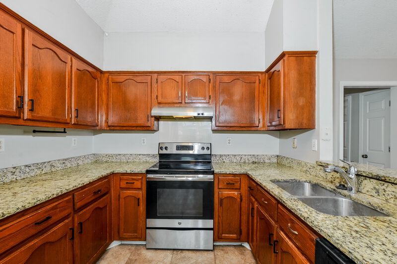 1,600/Mo, 7714 Spring Morning Ct Memphis, TN 38125 Kitchen View 2