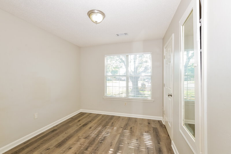 1,600/Mo, 7714 Spring Morning Ct Memphis, TN 38125 Bedroom View 2