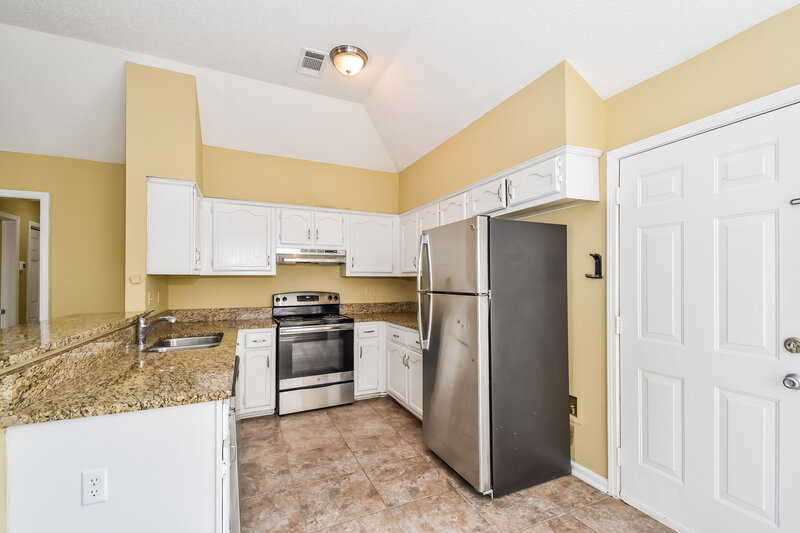 1,590/Mo, 6018 Chadwell Rd Millington, TN 38053 Kitchen View