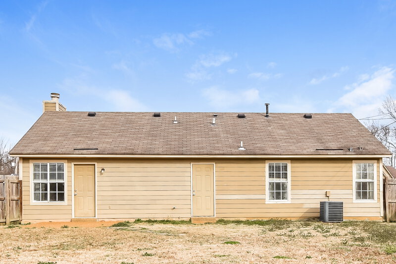 1,590/Mo, 6018 Chadwell Rd Millington, TN 38053 Rear View