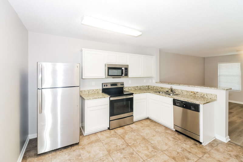 1,615/Mo, 10087 Branley Oak Dr Cordova, TN 38016 Kitchen View