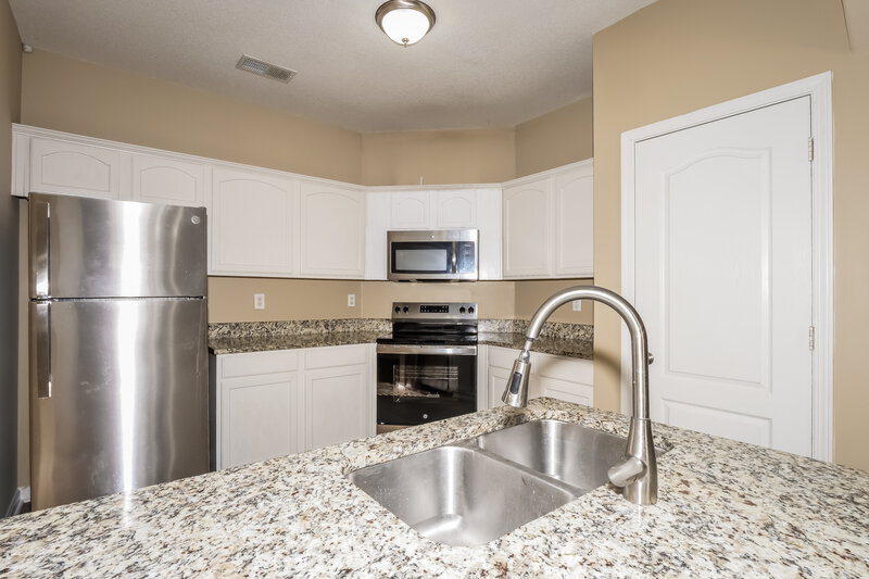 1,850/Mo, 1498 Lawson Dr Cordova, TN 38016 Kitchen View