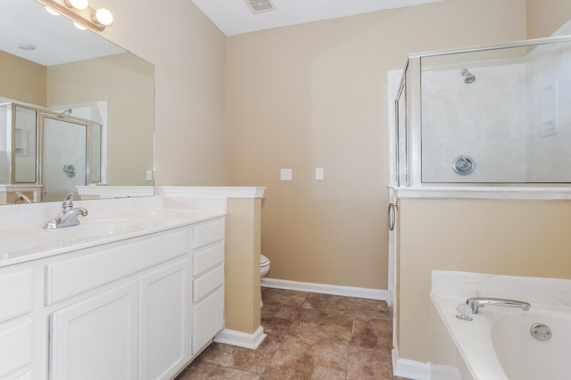 1,850/Mo, 1498 Lawson Dr Cordova, TN 38016 Bathroom View