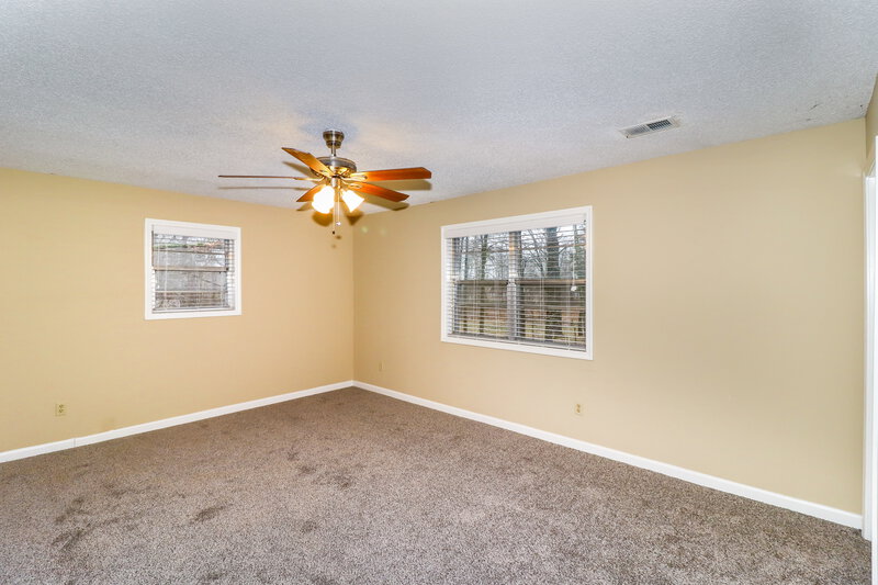 1,900/Mo, 9091 S Wilderwood Ln Cordova, TN 38016 Main Bedroom View