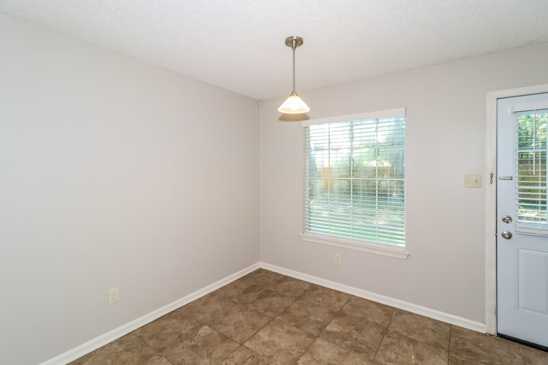 1,665/Mo, 2649 Sage Meadow Dr Memphis, TN 38133 Dining Room View