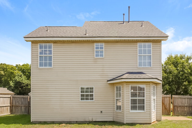 1,620/Mo, 4551 Blue River Dr Memphis, TN 38128 Rear View 2