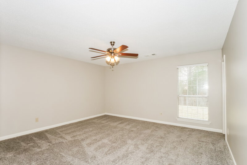 1,575/Mo, 4586 Kings Grant Dr Memphis, TN 38125 Main Bedroom View