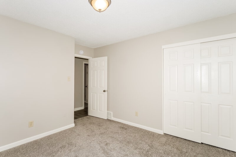 1,575/Mo, 4586 Kings Grant Dr Memphis, TN 38125 Bedroom View 3