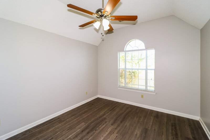 1,665/Mo, 1247 Trotters Stop Cove Cordova, TN 38018 Main Bedroom View