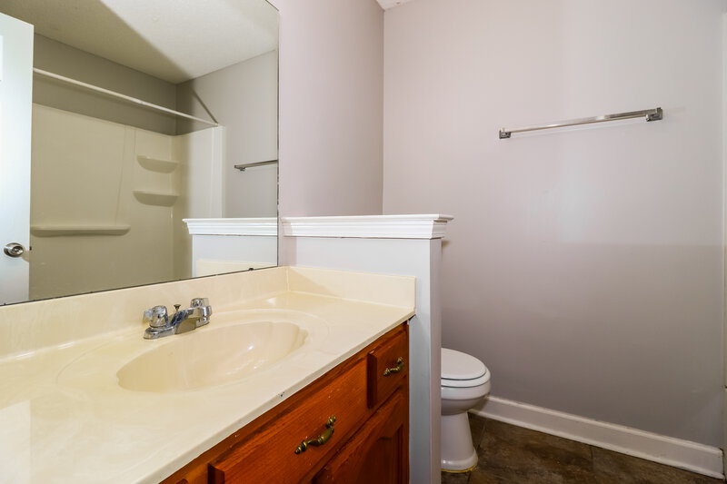 1,665/Mo, 1247 Trotters Stop Cove Cordova, TN 38018 Bathroom View