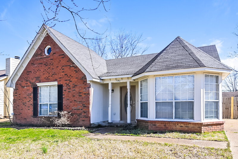 1,605/Mo, 5382 Crystal Oak Dr Memphis, TN 38141 External View