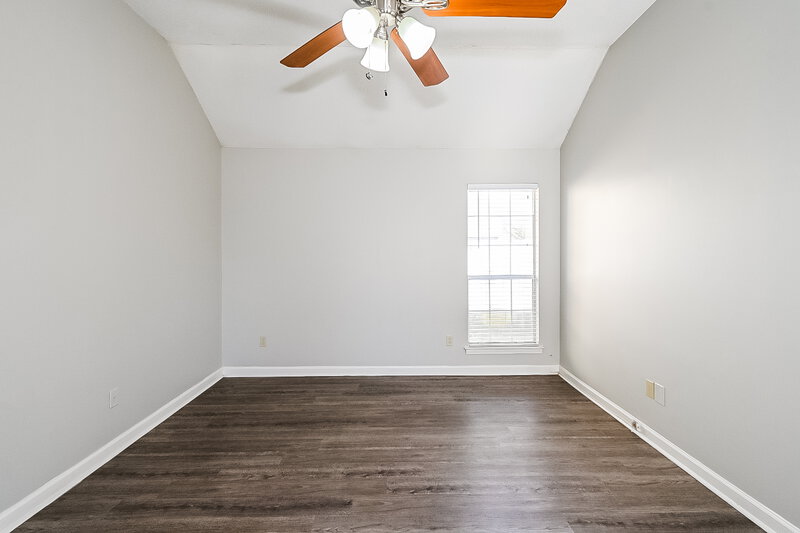 1,605/Mo, 5382 Crystal Oak Dr Memphis, TN 38141 Main Bedroom View