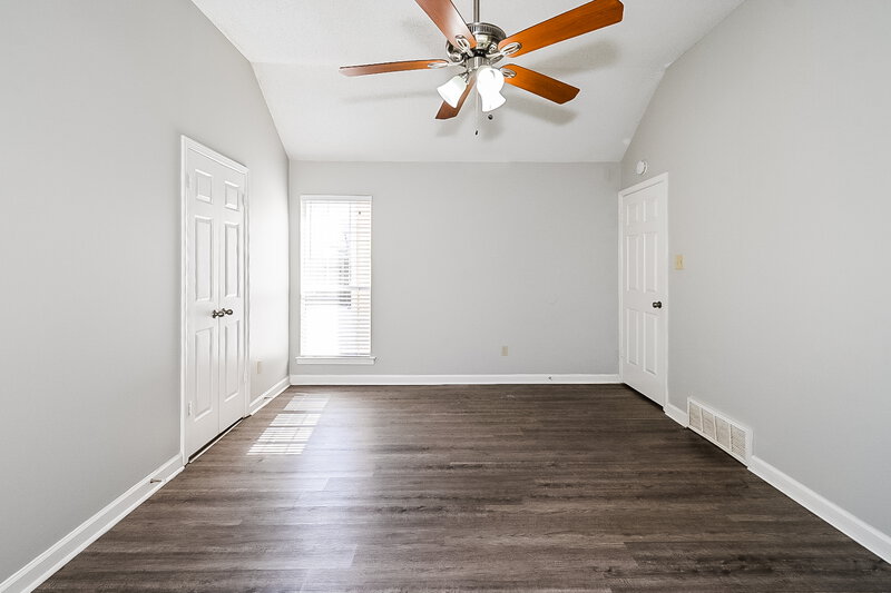 1,605/Mo, 5382 Crystal Oak Dr Memphis, TN 38141 Main Bedroom View 2