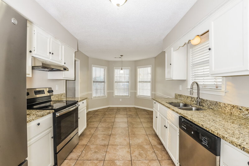 1,590/Mo, 6589 Silver Oak Cove Memphis, TN 38141 Kitchen View 2
