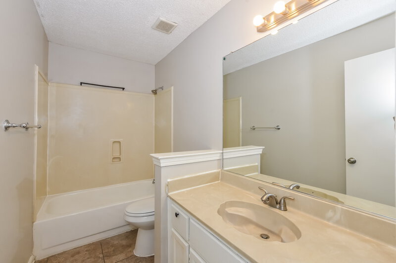 1,590/Mo, 6589 Silver Oak Cove Memphis, TN 38141 Bathroom View