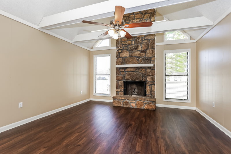 1,990/Mo, 5970 Port Harbor Dr Millington, TN 38053 Living Room View 2