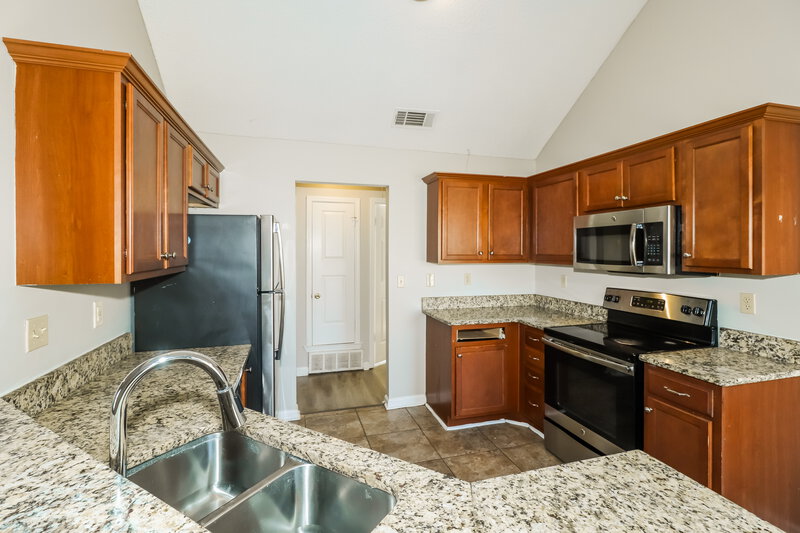 1,545/Mo, 4544 Cottage Hill Cove Millington, TN 38053 Kitchen View