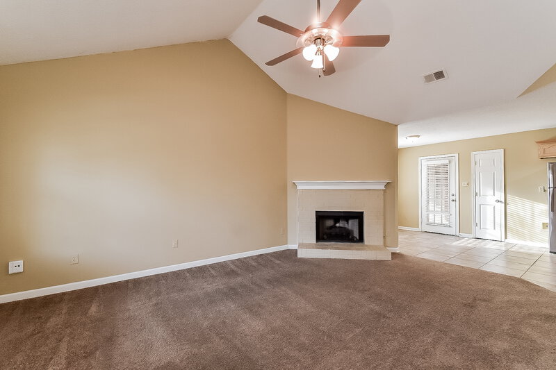2,520/Mo, 7084 Lindsey Leaf Cove Cordova, TN 38018 Living Room View 2