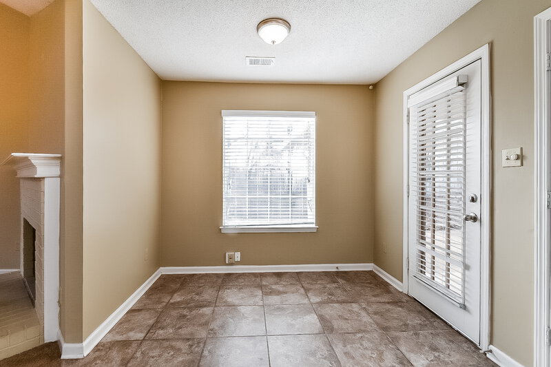 2,520/Mo, 7084 Lindsey Leaf Cove Cordova, TN 38018 Dining Room View