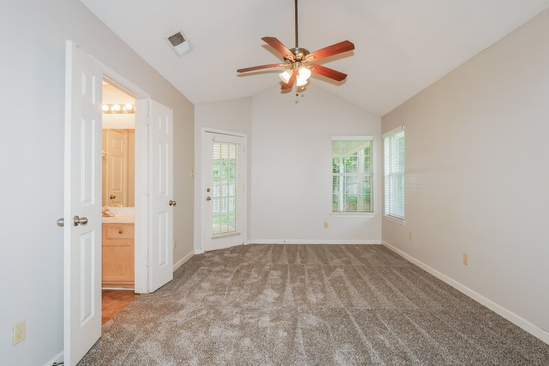 1,655/Mo, 7084 Lindsey Leaf Cove Cordova, TN 38018 Main Bedroom View