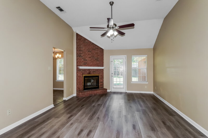 1,545/Mo, 2741 Laurelcrest Cove Memphis, TN 38133 Living Room View