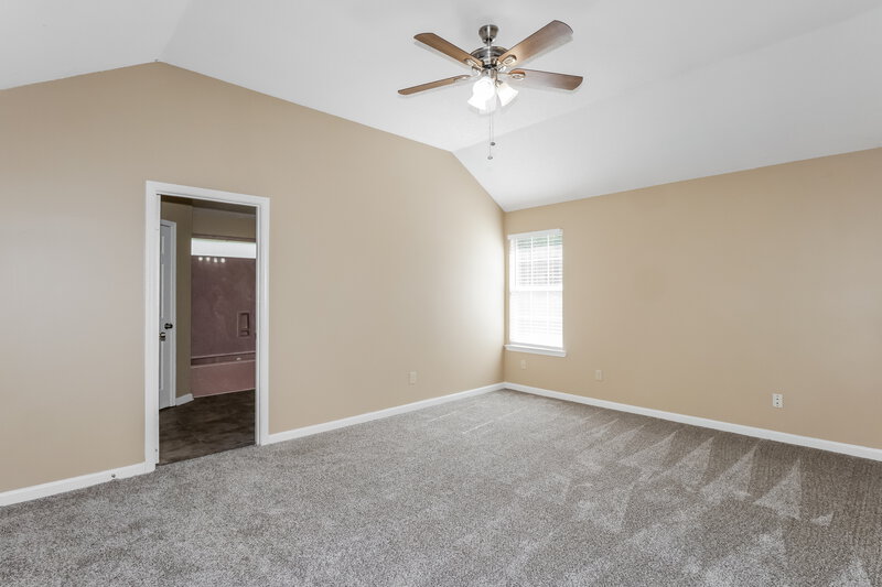 1,545/Mo, 2741 Laurelcrest Cove Memphis, TN 38133 Main Bedroom View