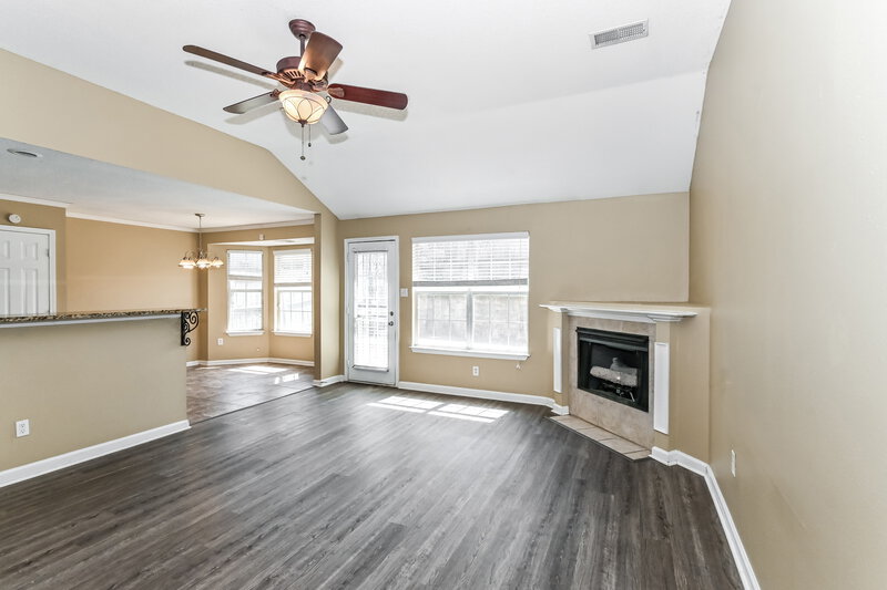 1,715/Mo, 7079 Ireland Dr Cordova, TN 38018 Living Room View 2