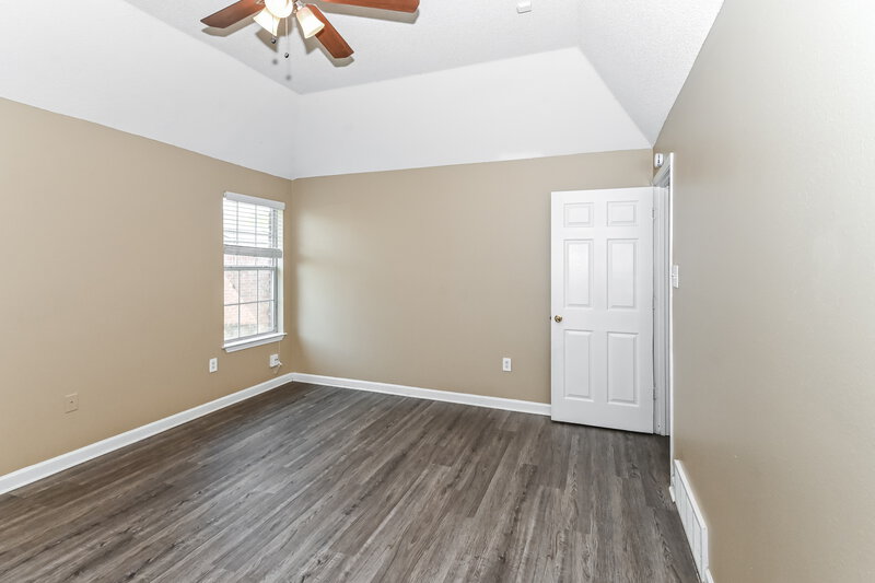 1,715/Mo, 7079 Ireland Dr Cordova, TN 38018 Main Bedroom View 2