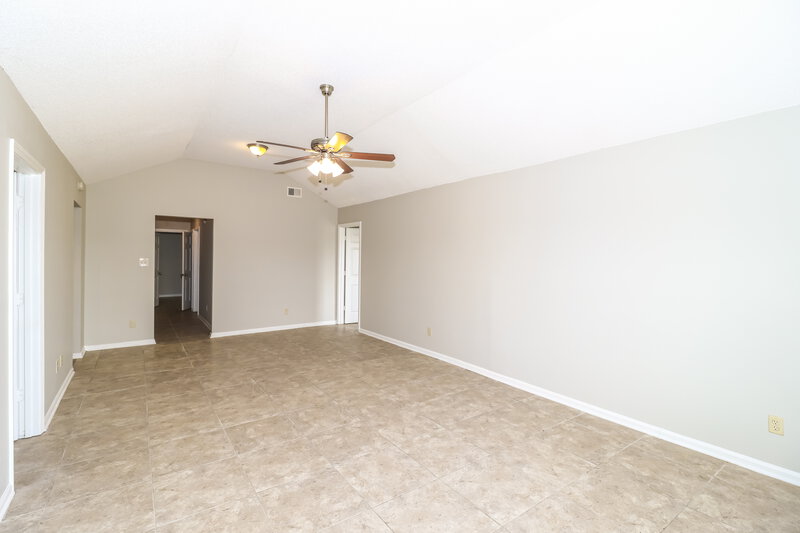 1,490/Mo, 4430 Cedar Bark Cove S Memphis, TN 38128 Living Room View